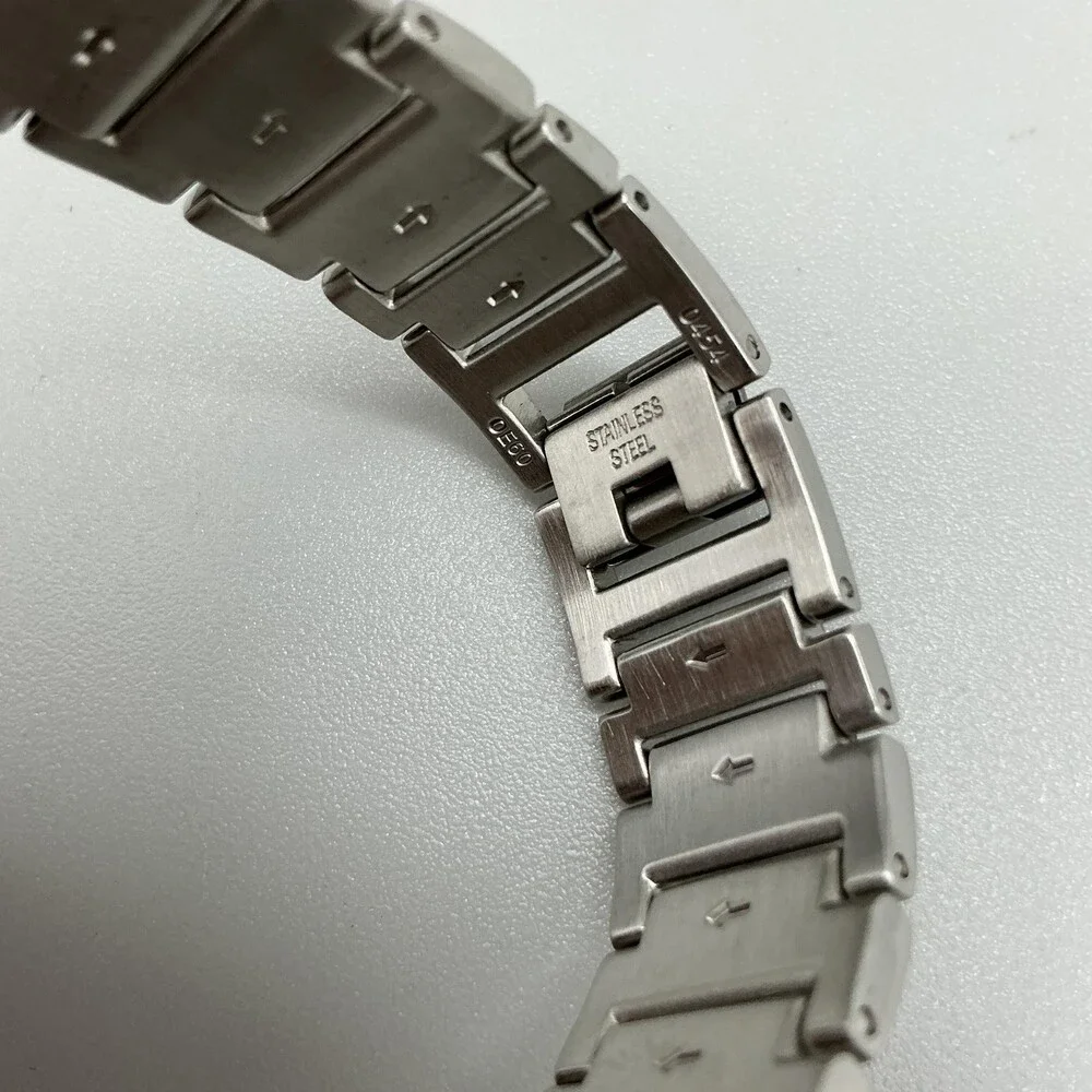 Coach Legacy Womens Watch 27mm Silver Dial Signature Bangle New Battery 7.25